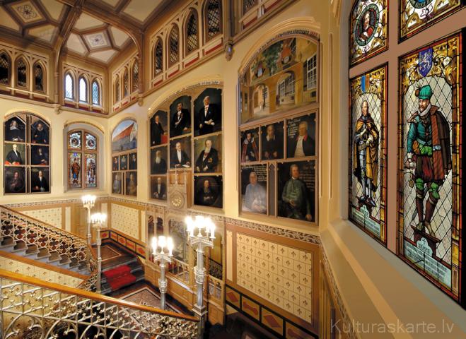 Mazās ģildes gleznu galerija